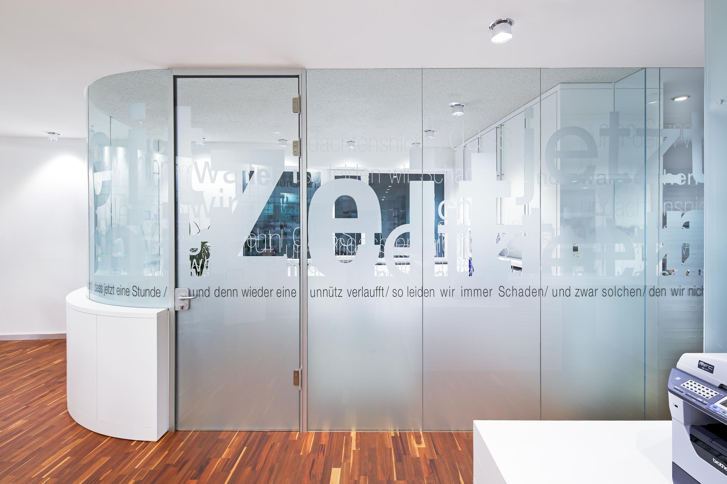 Office with satin-finished graphic privacy screen