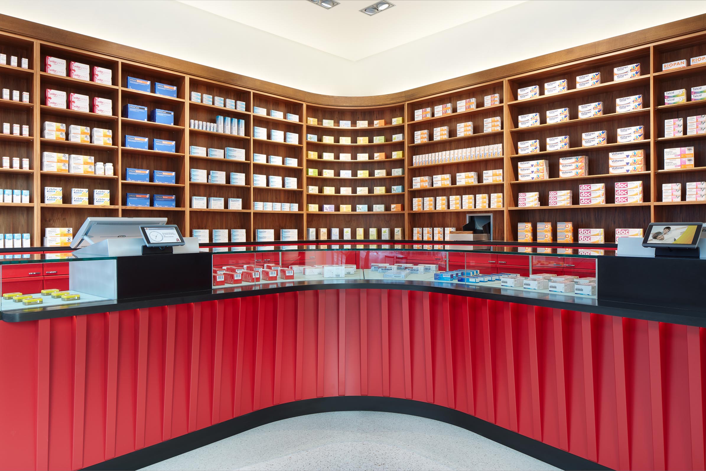 Dispensary with carmine-red prescription counter
