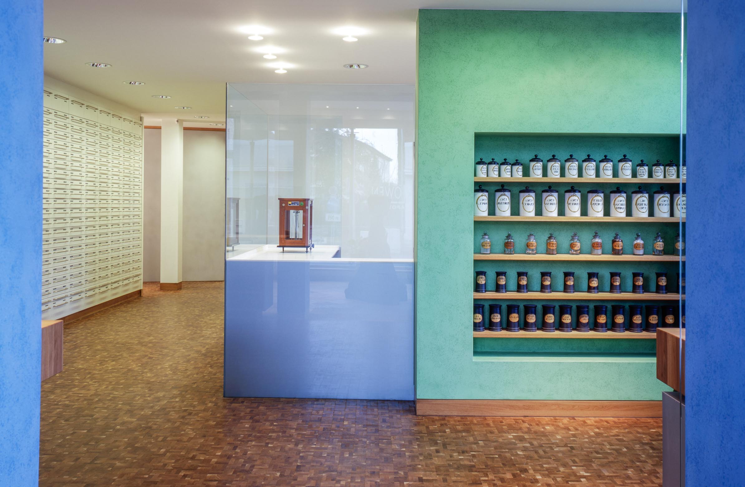 Arbeitsbereich, Rezeptur und Schubsäulen