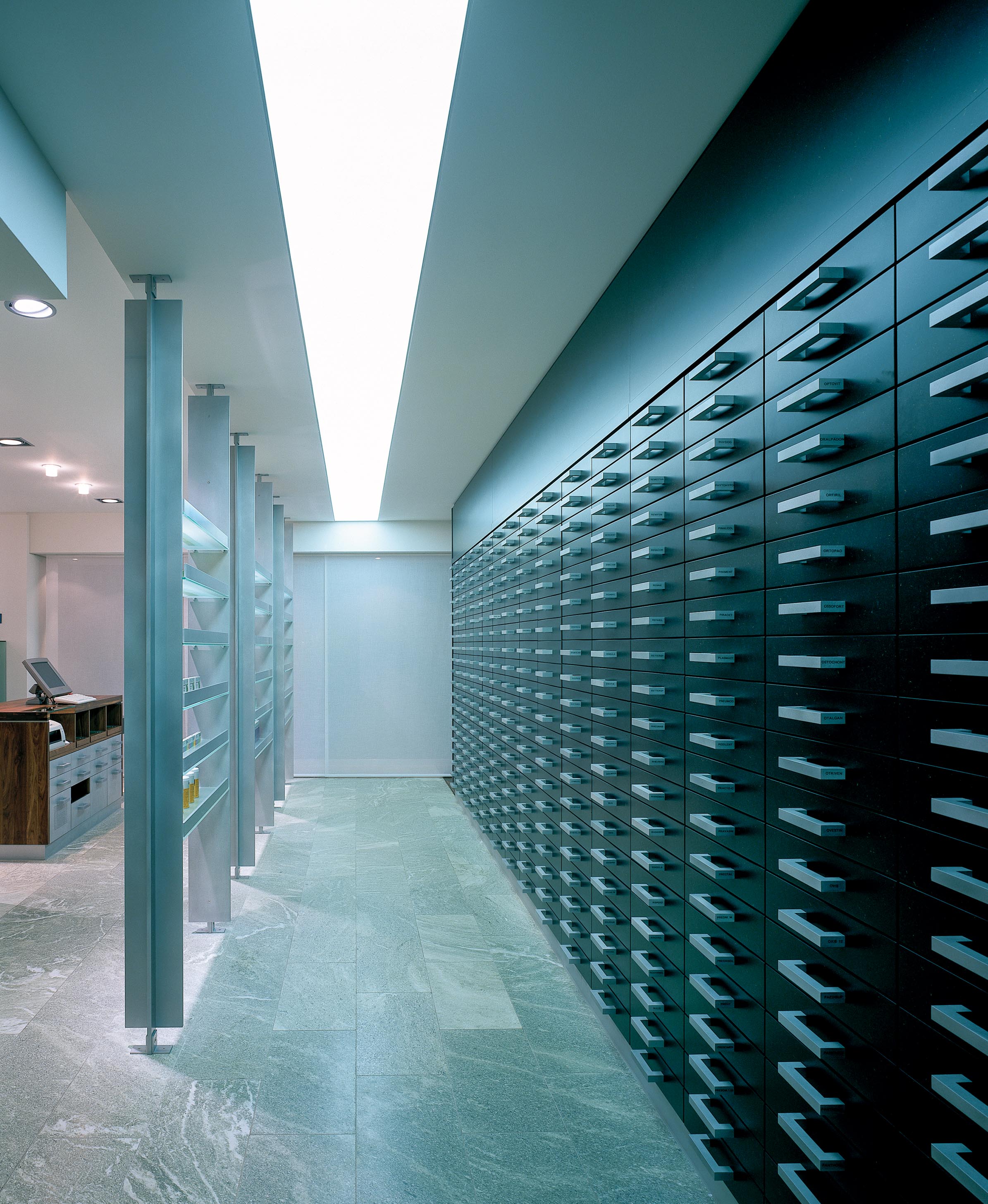 Medication drawer columns