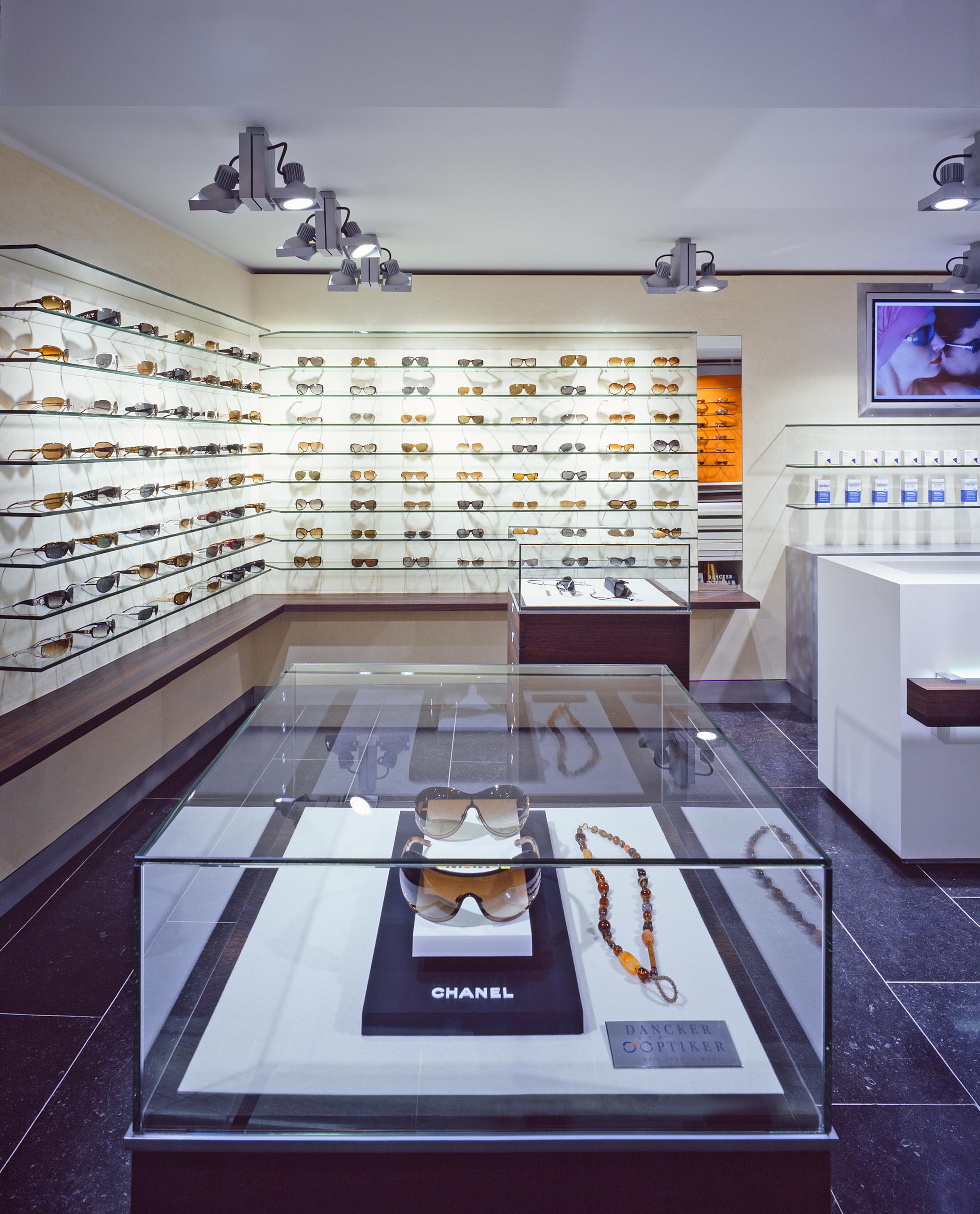 Sonnenbrillenvitrine