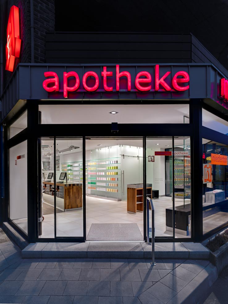 Apotheke am Niedertor, Eingang