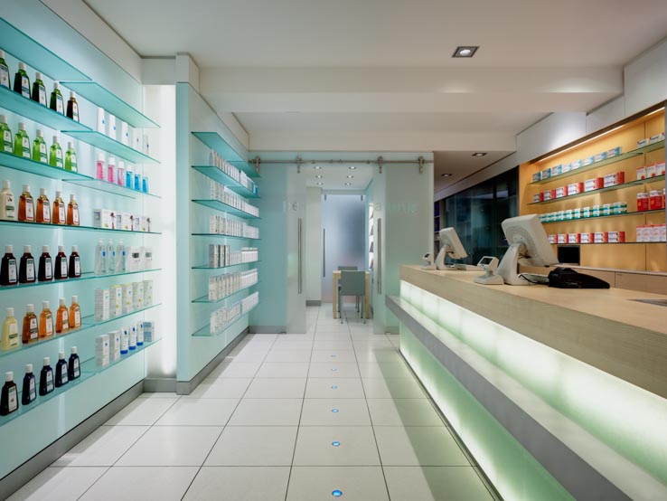 Fortuna Apotheke, Offizin