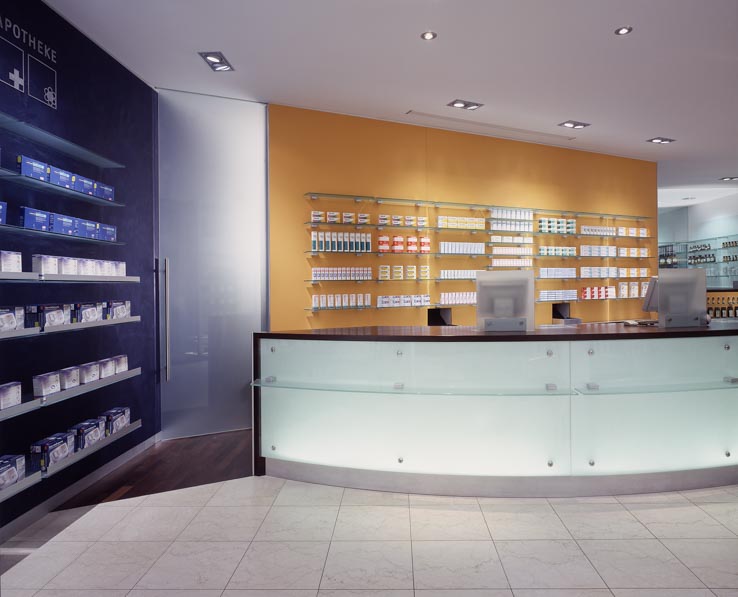 Michaels Apotheke, Freiwahl HV-Tisch und Sichtwahl mit Automatenausgabe
